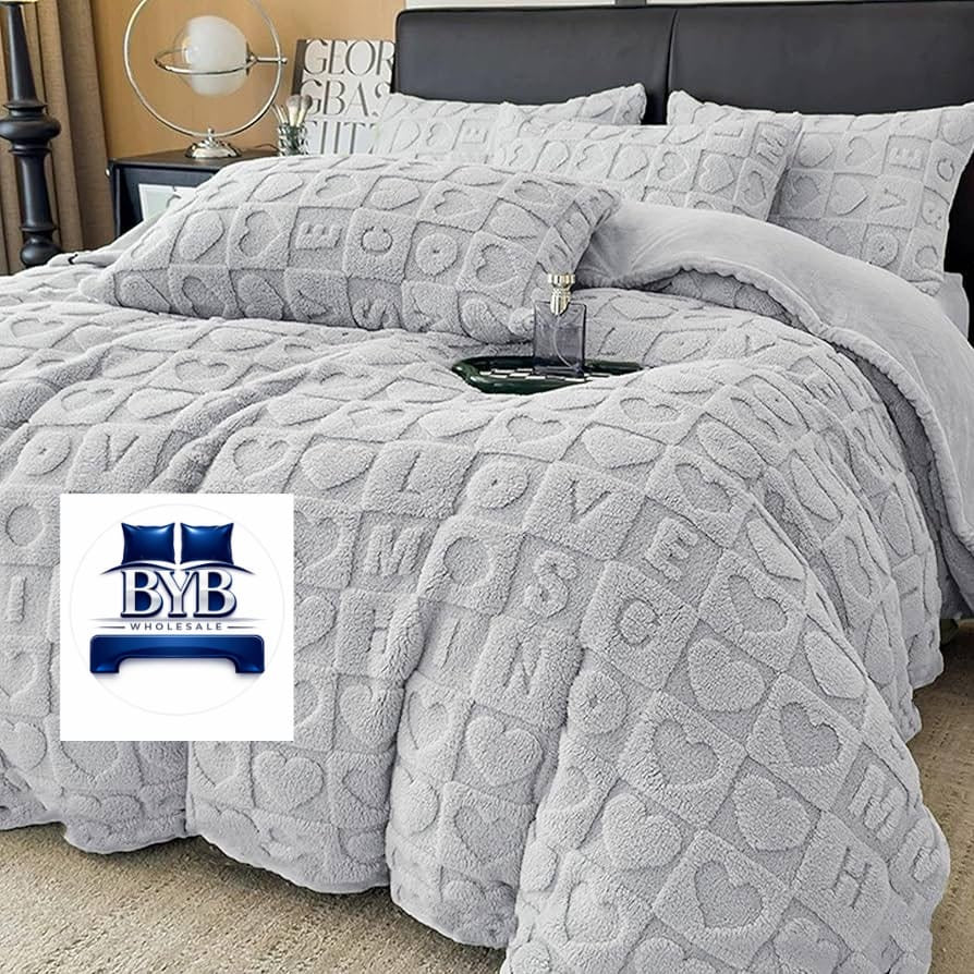 5piece Heart embossed comforter