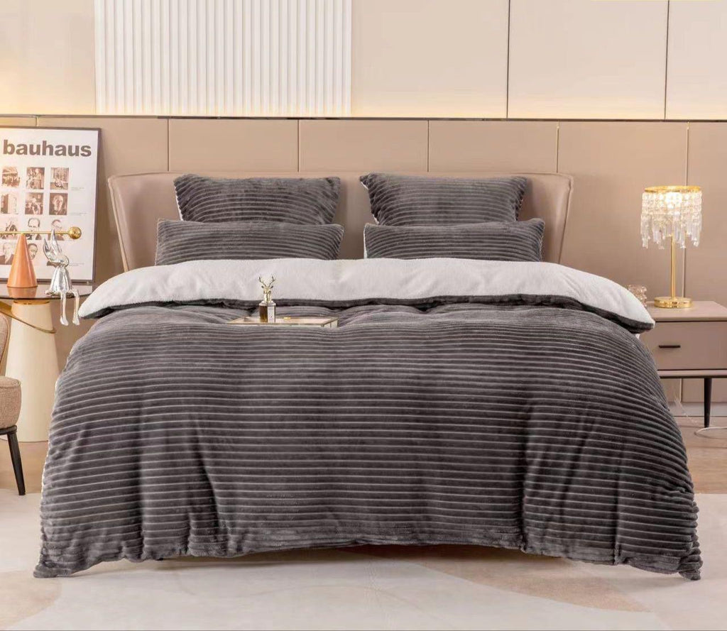 5 Piece Stripped Comforter