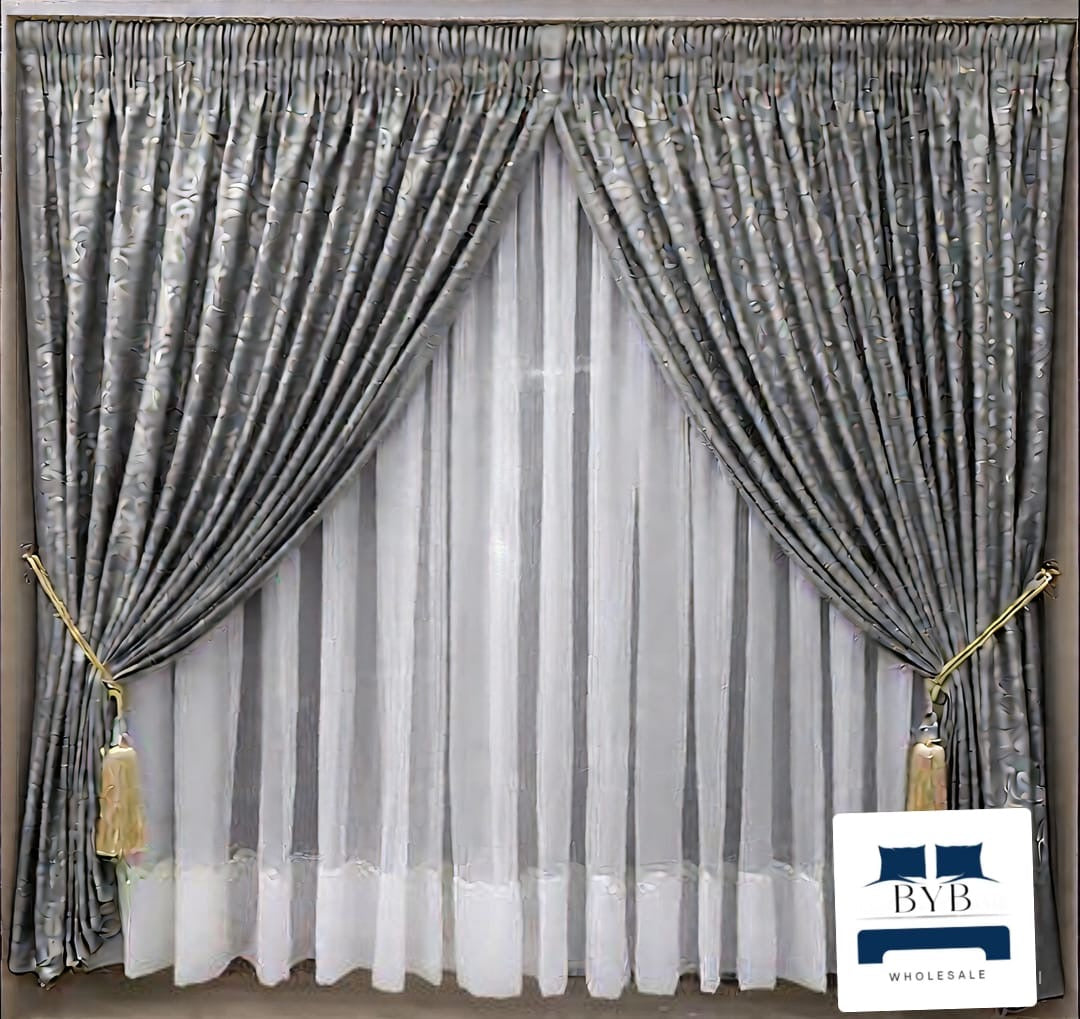 Curtain with Plain Lace